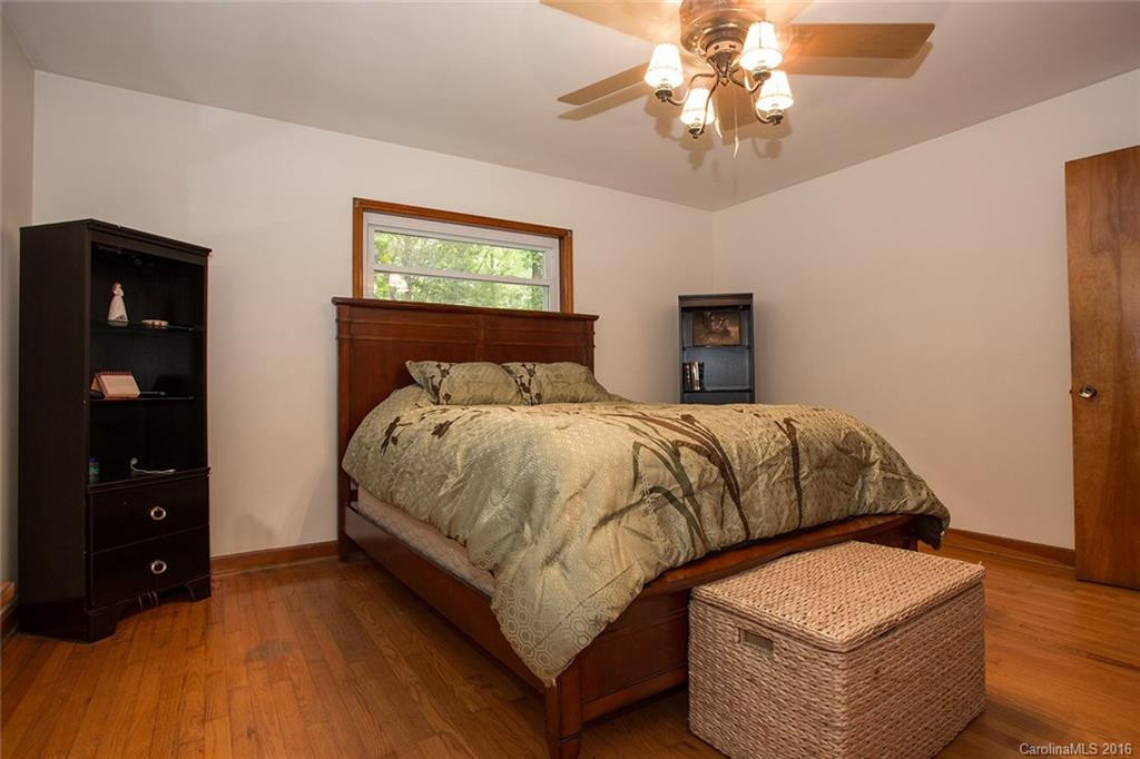 422 Emmas Grove Road - Photo 10