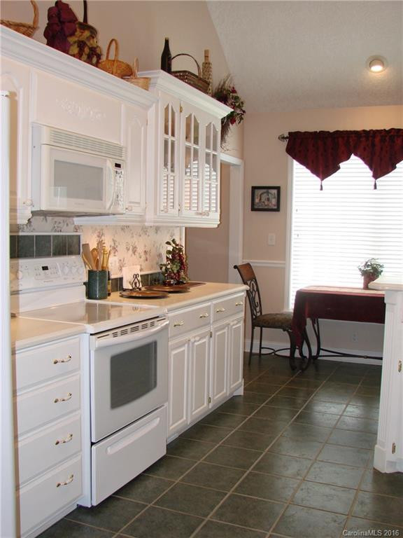 151 Woodson Drive - Photo 10