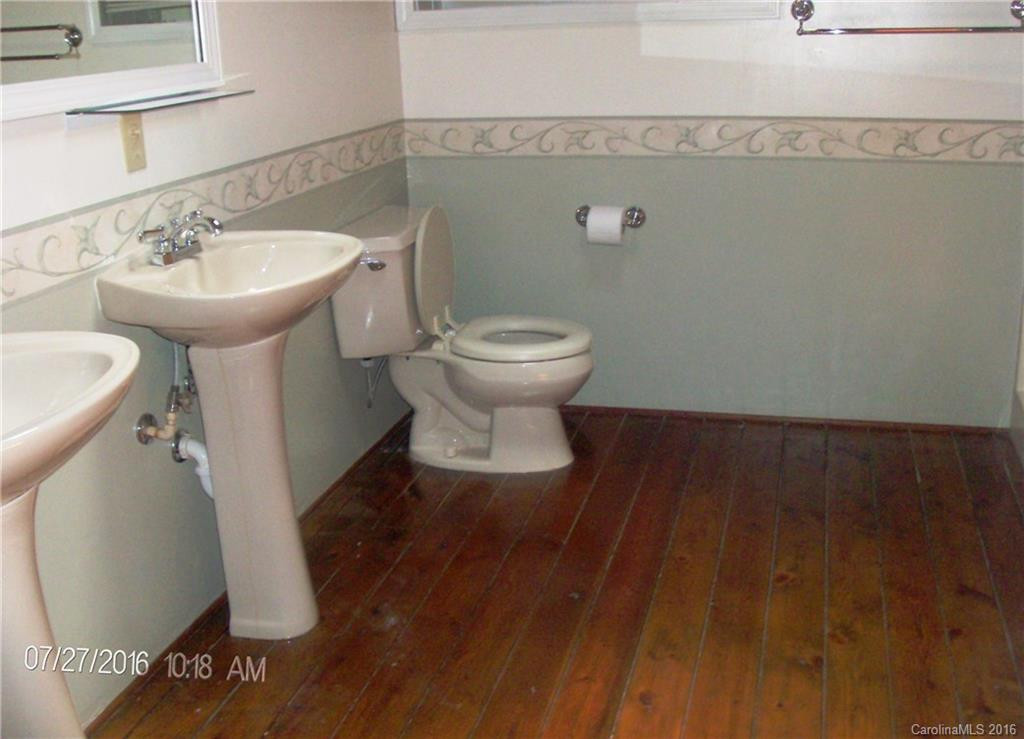 180 Chestnut Street - Photo 12