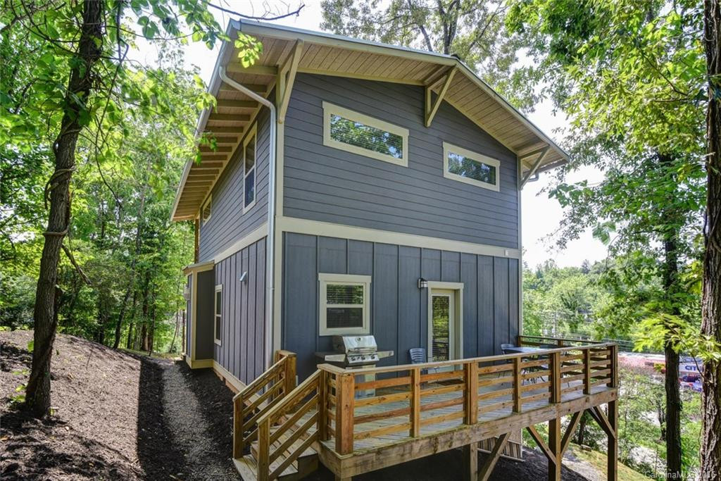 439 Stratford Road - Photo 2