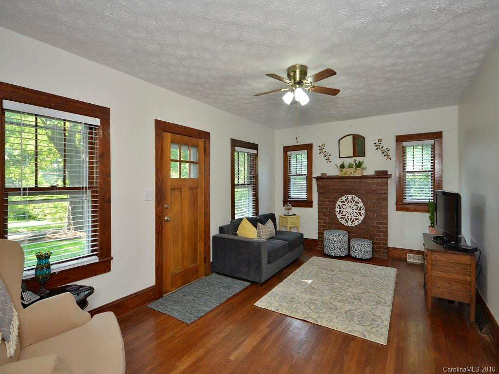 273 Lower Edgewood Road - Photo 2
