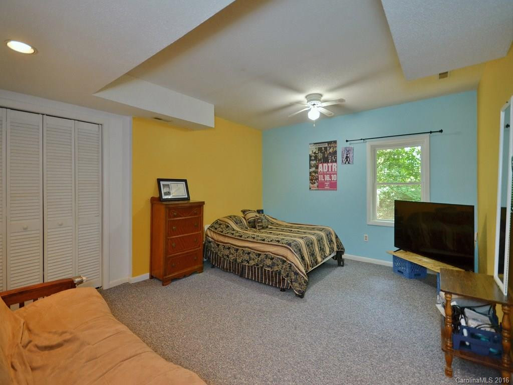 17 Enchanted Lane - Photo 11