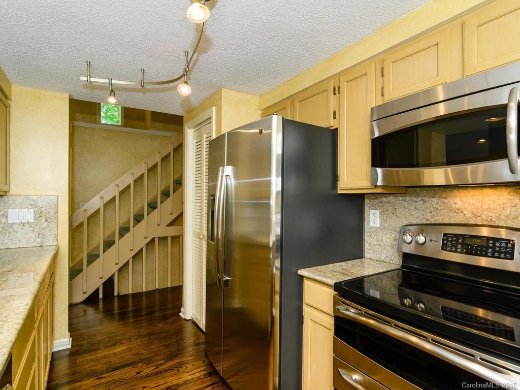 32 Cedarwood Lane #32 - Photo 8