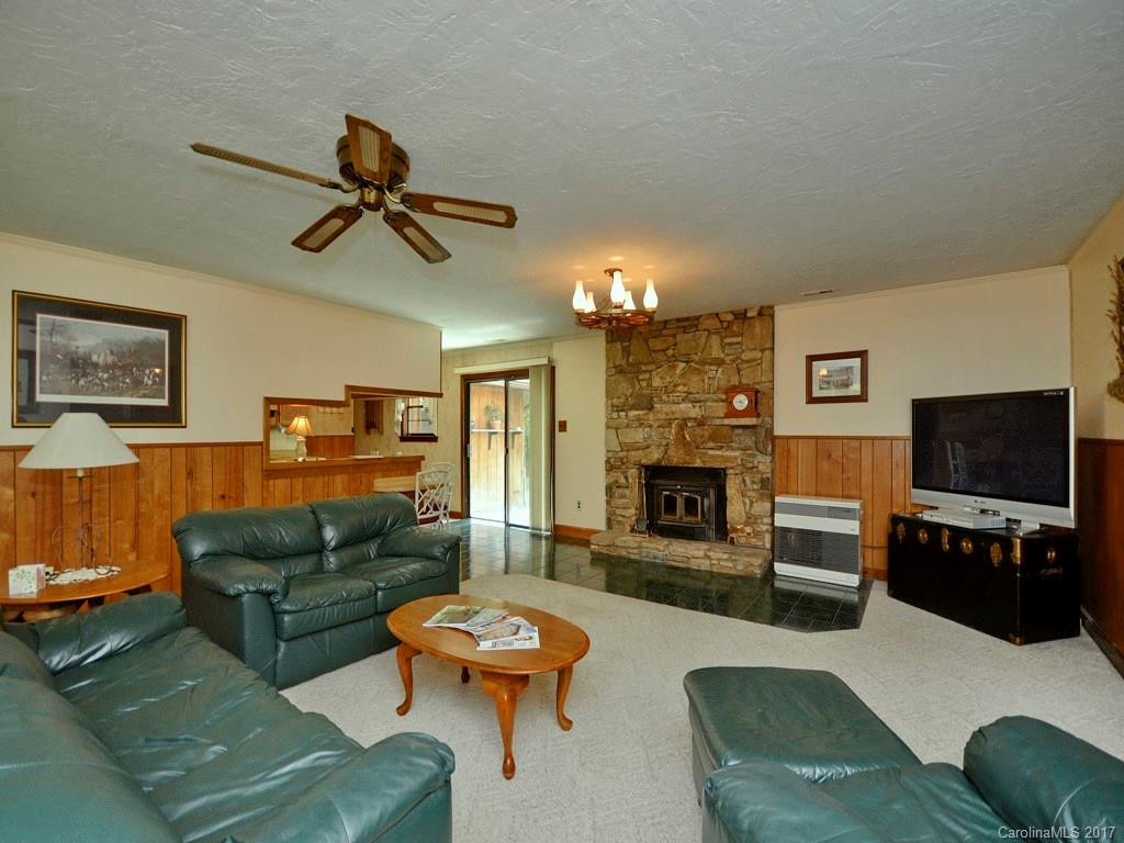 1129 Turkey Creek Road - Photo 2