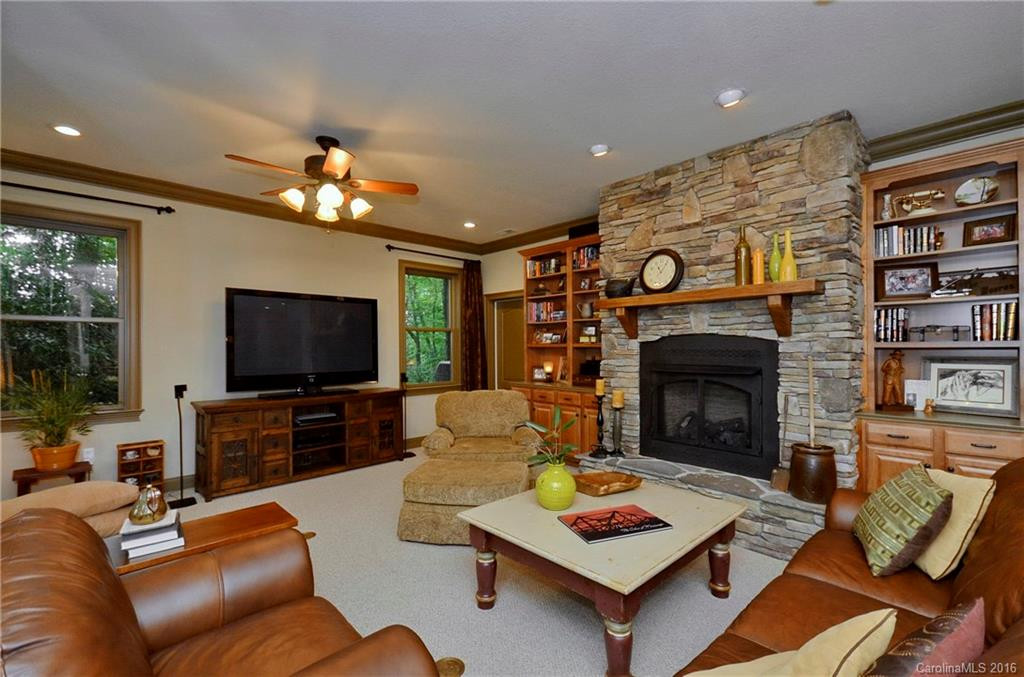 203 Cottonwood Court #S-223 - Photo 19