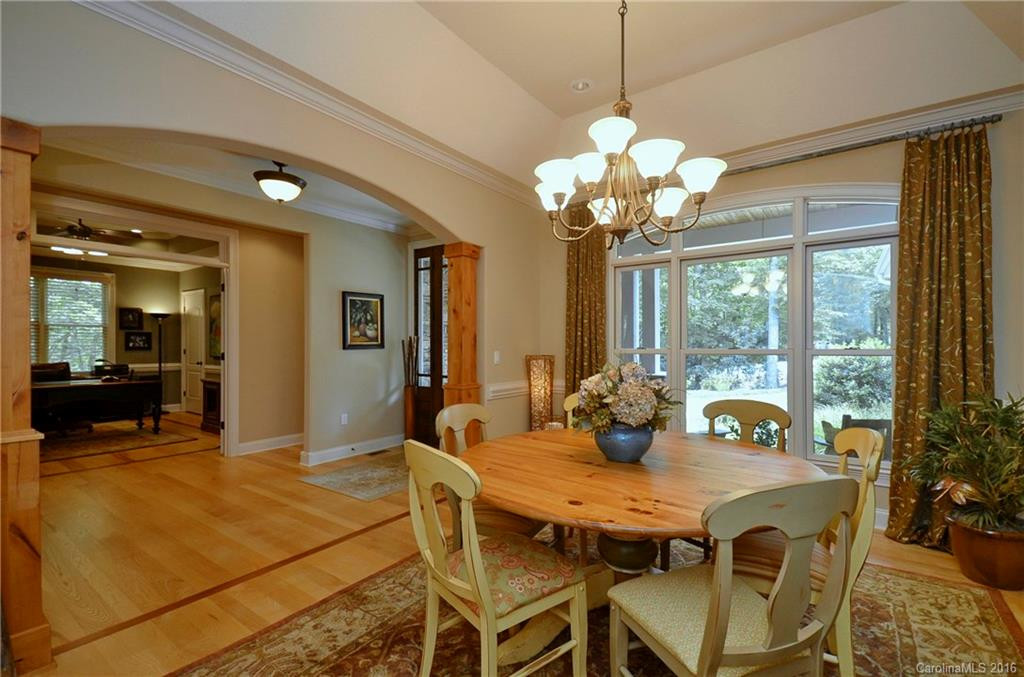 203 Cottonwood Court #S-223 - Photo 3