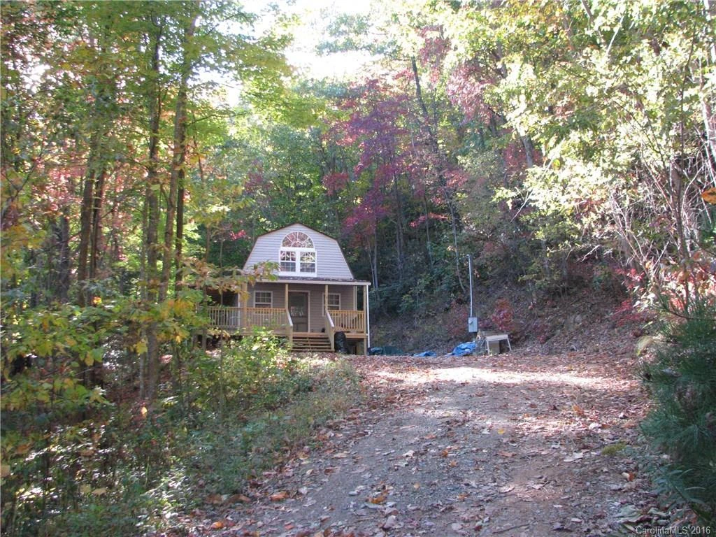 64 Stonegate Trail