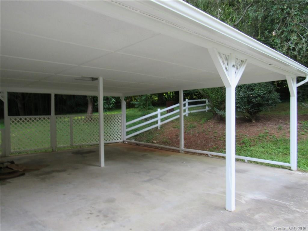 402 Hillcrest Circle - Photo 16