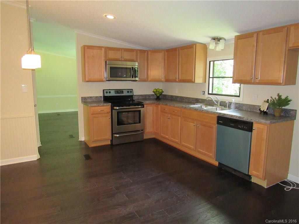 402 Hillcrest Circle - Photo 5