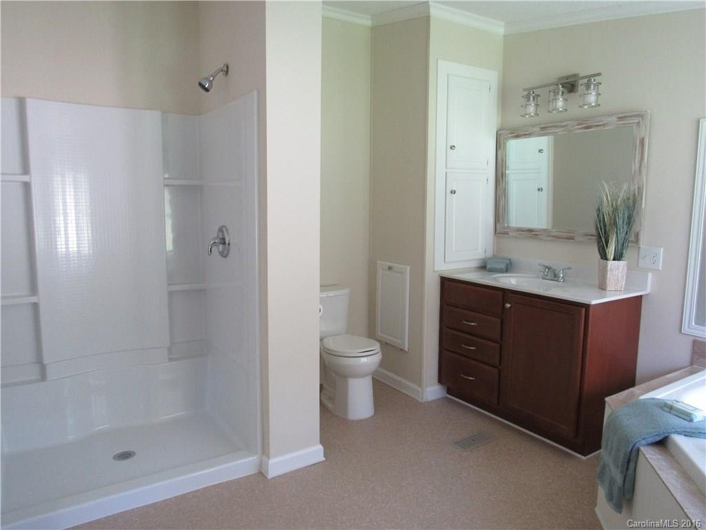 402 Hillcrest Circle - Photo 9