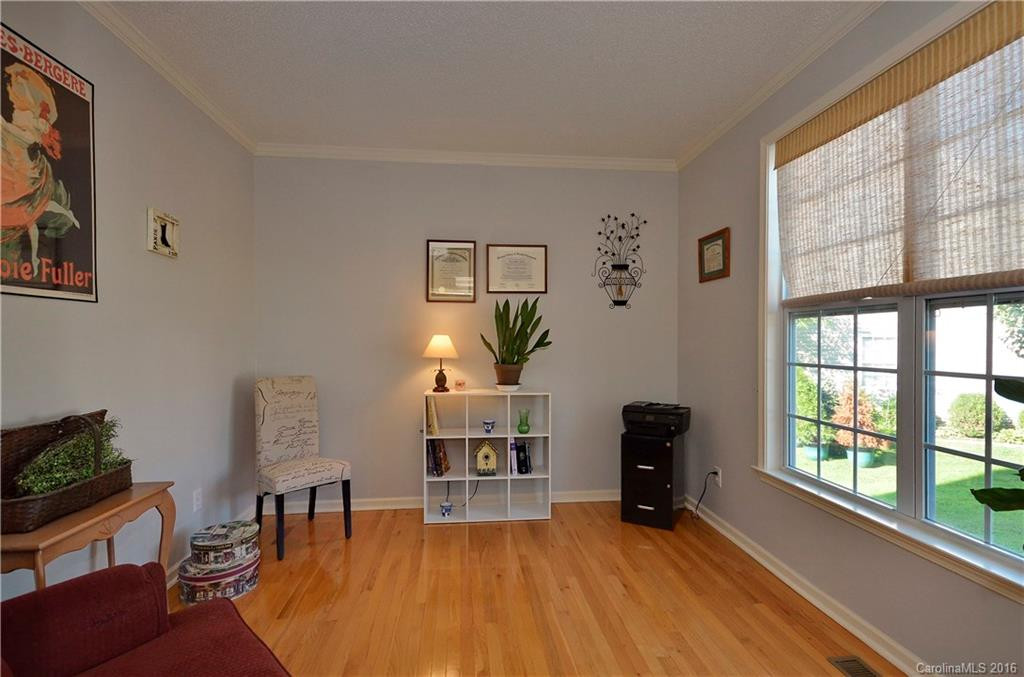 480 English Oak Road - Photo 5