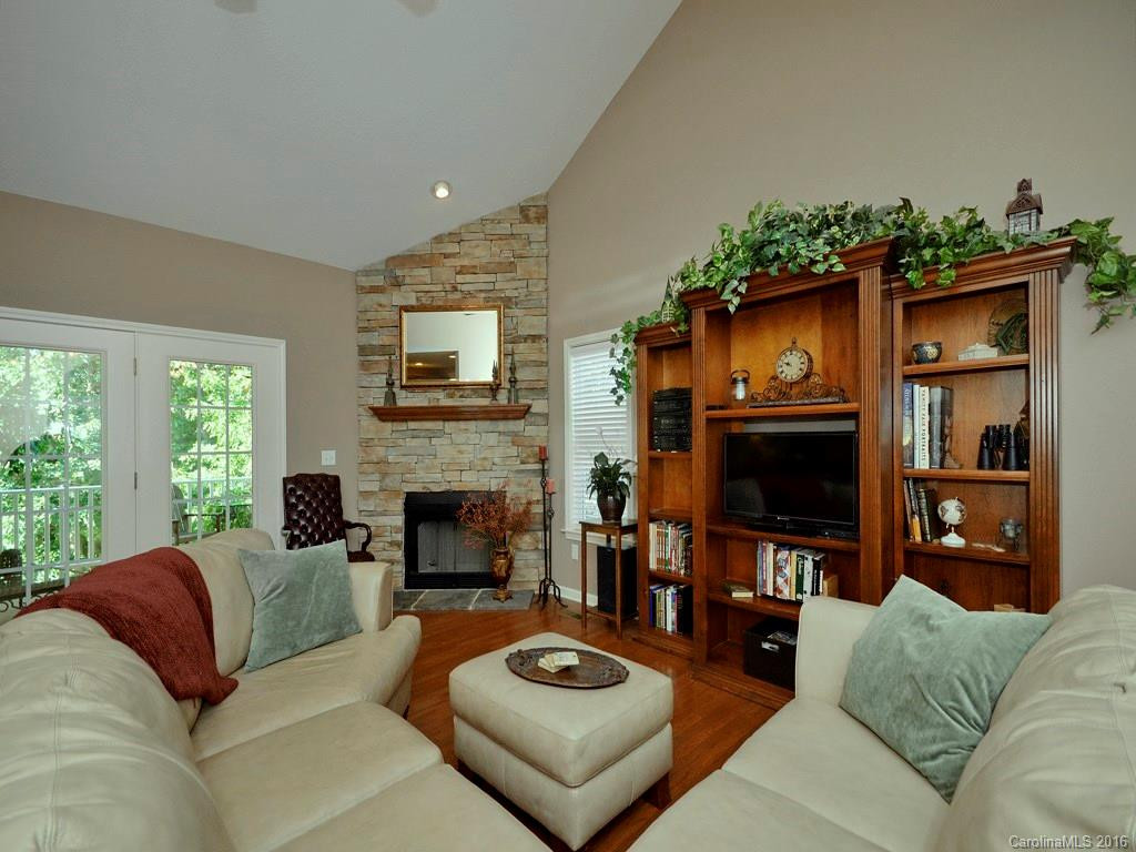122 Baton Lane - Photo 4