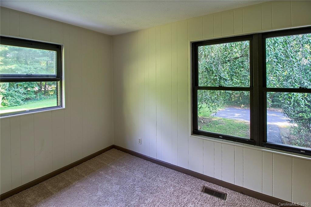 557 Signal Hill Road - Photo 16