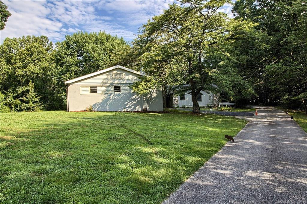 557 Signal Hill Road - Photo 22