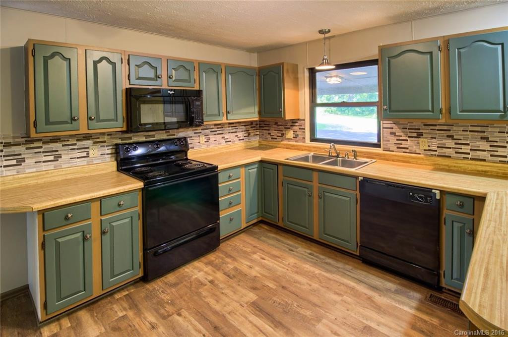 557 Signal Hill Road - Photo 5
