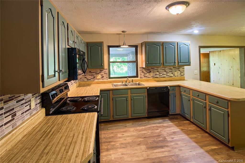 557 Signal Hill Road - Photo 8