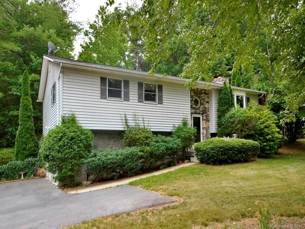 93 Twin Lakes Drive