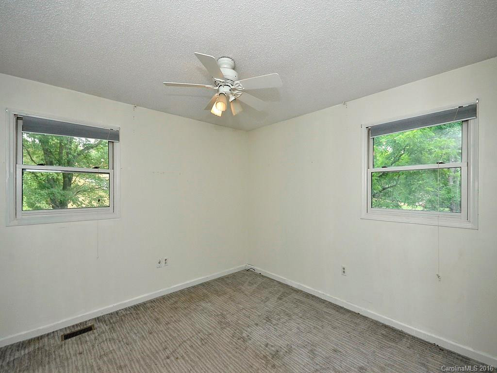 93 Twin Lakes Drive - Photo 13