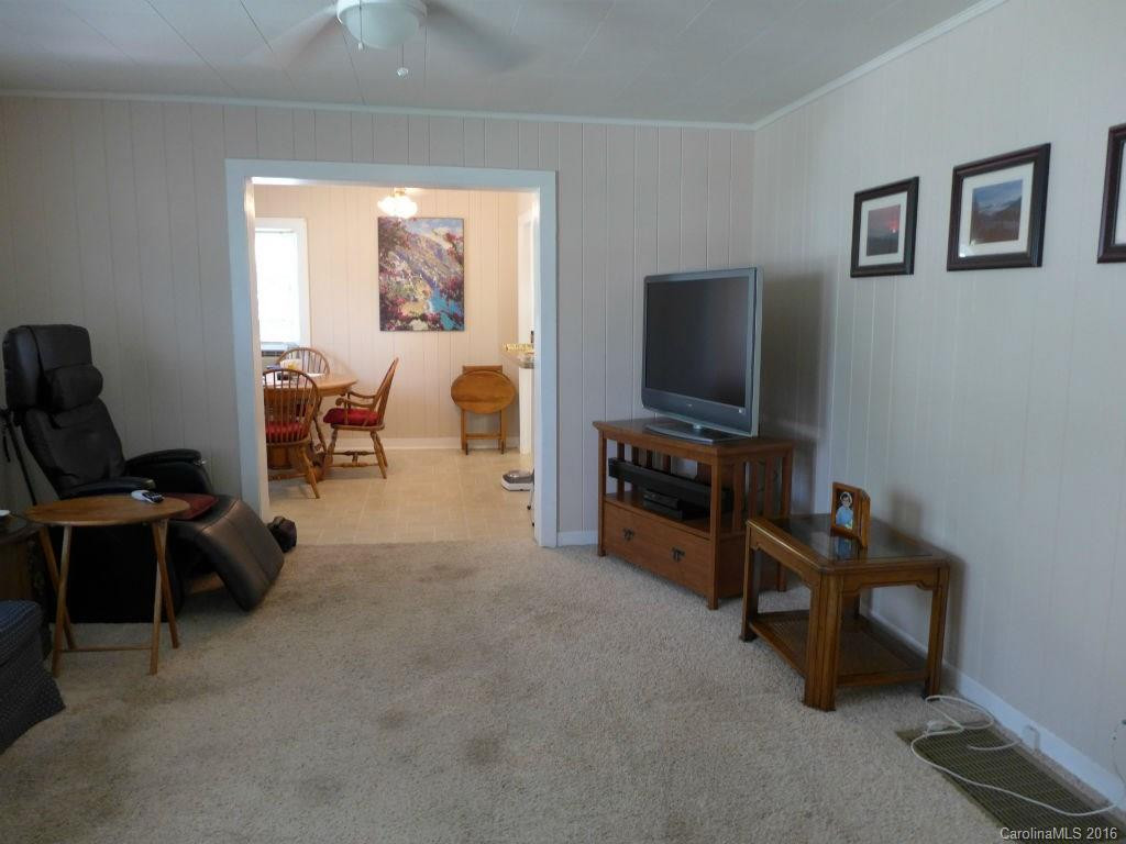 244 Hillside Heights - Photo 11