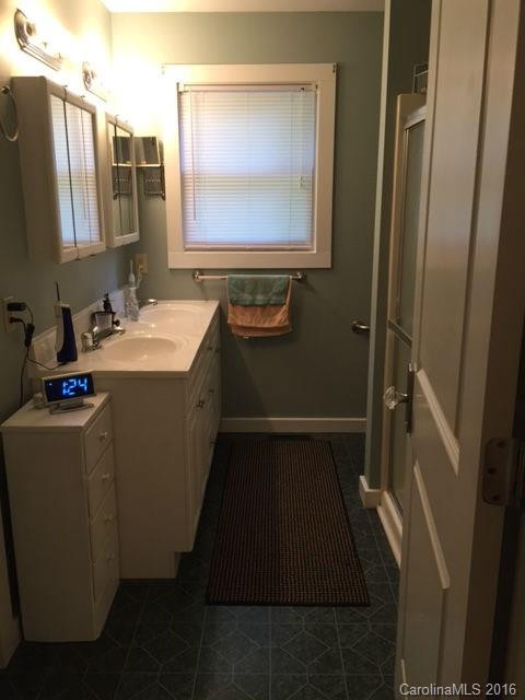 244 Hillside Heights - Photo 15