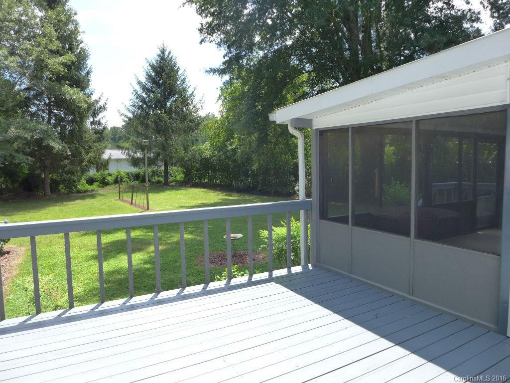 244 Hillside Heights - Photo 5