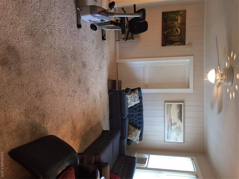 244 Hillside Heights - Photo 10