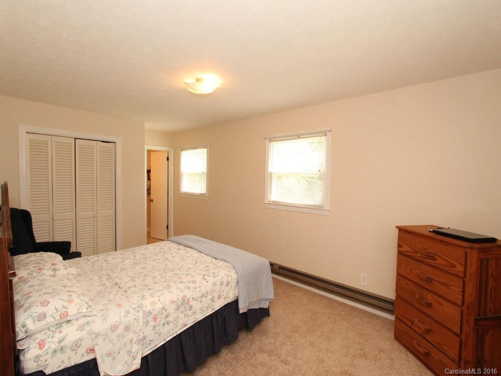 133 Underhill Road - Photo 12