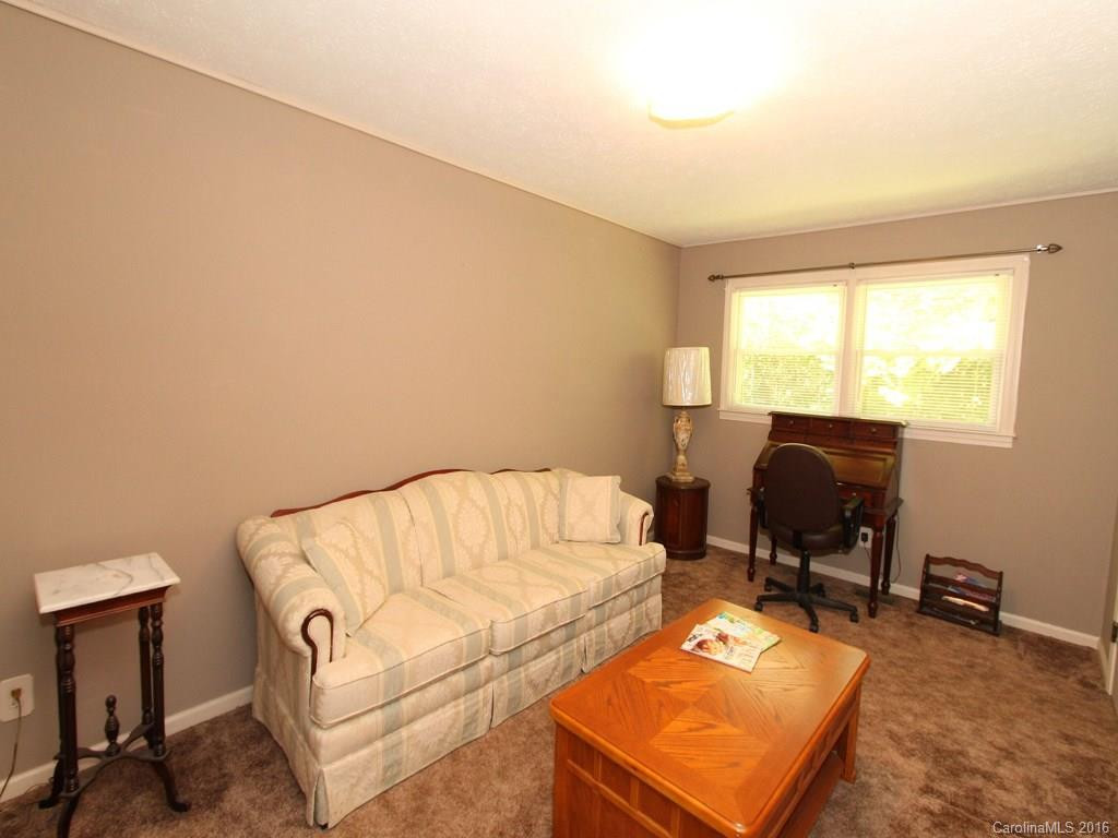 133 Underhill Road - Photo 13