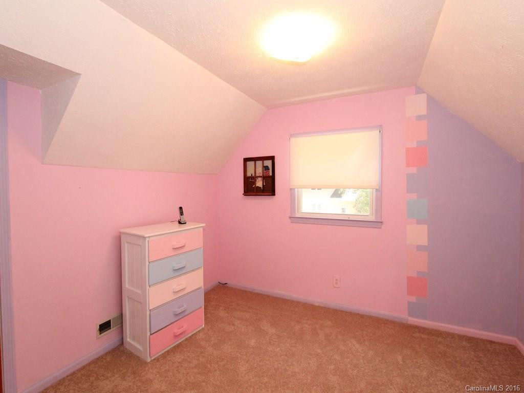 133 Underhill Road - Photo 15