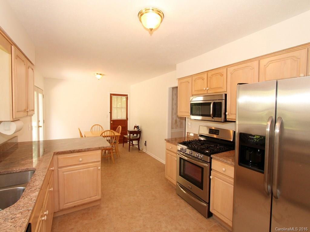 133 Underhill Road - Photo 6