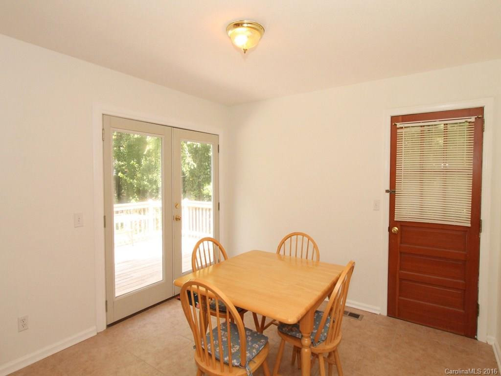 133 Underhill Road - Photo 9