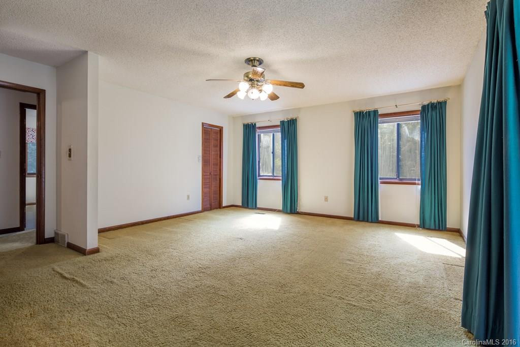 726 Aiken Road - Photo 15