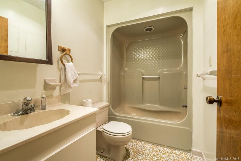 726 Aiken Road - Photo 21