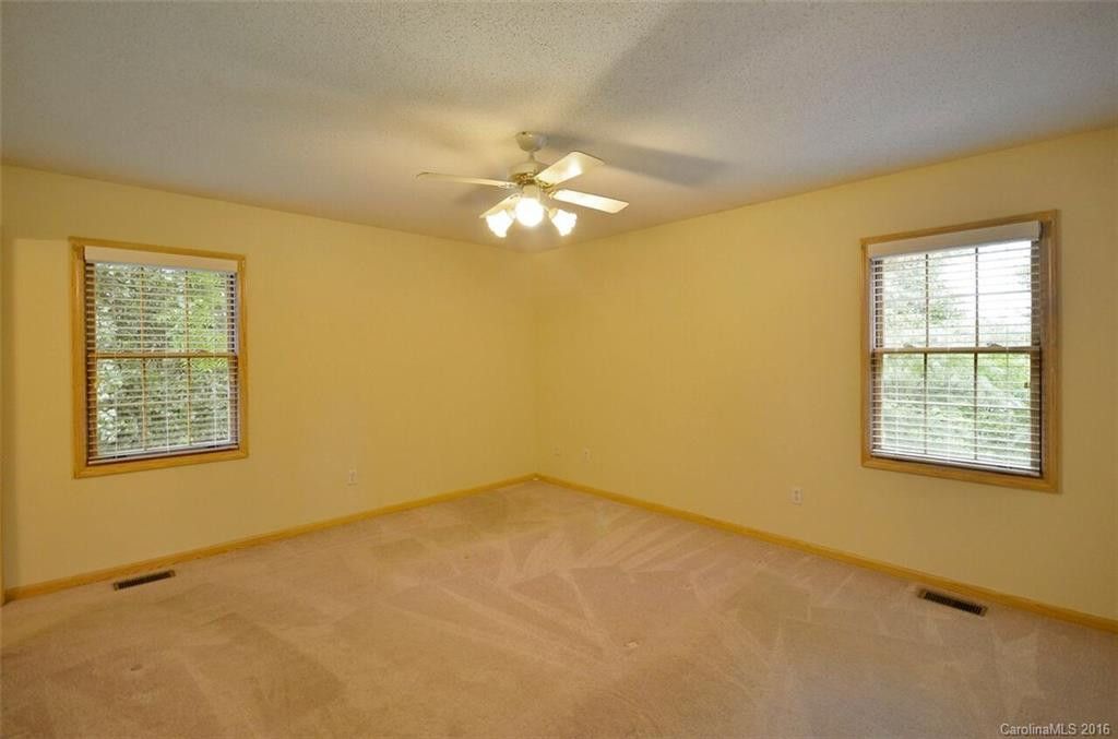 100 Eagle View Drive - Photo 8