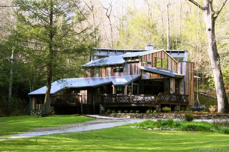 1090 Emmett Road