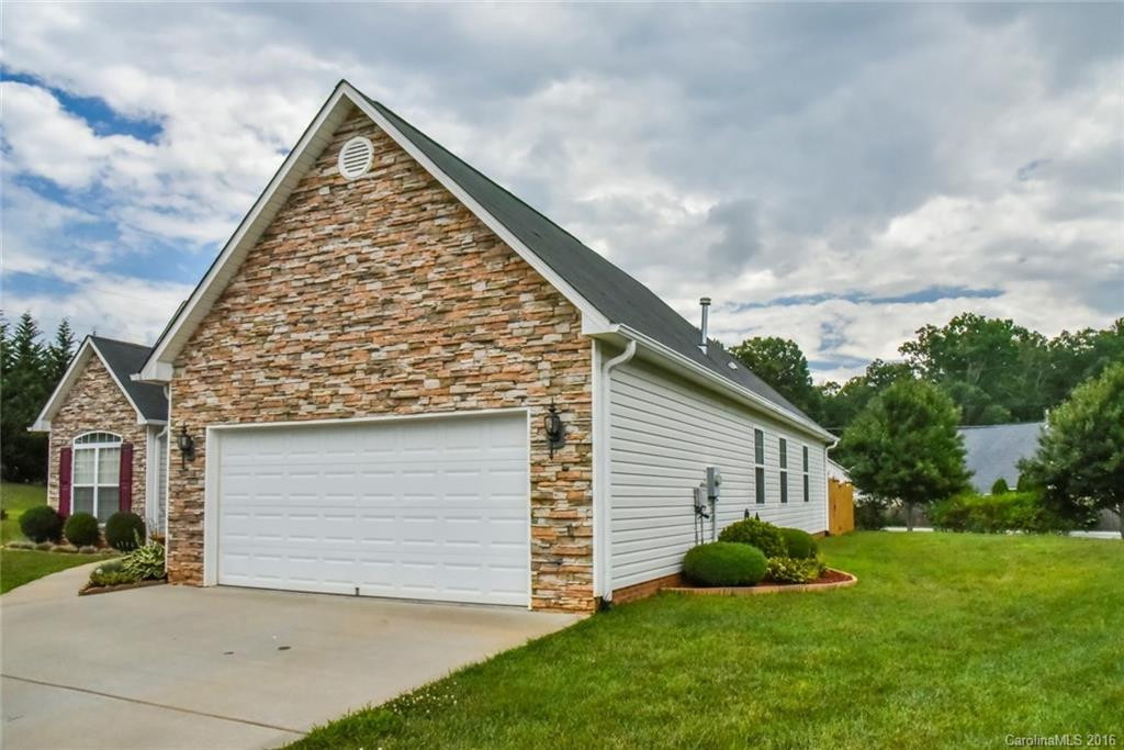 55 Summer Meadow Road #28 - Photo 2
