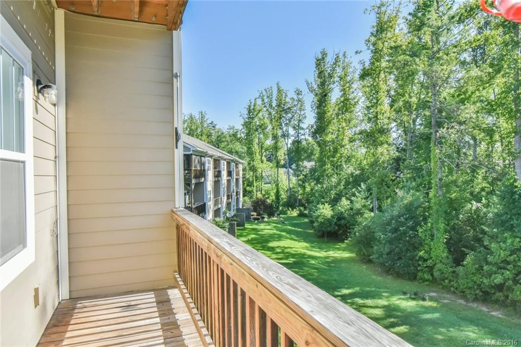 20 Fox Den Drive #203 - Photo 17