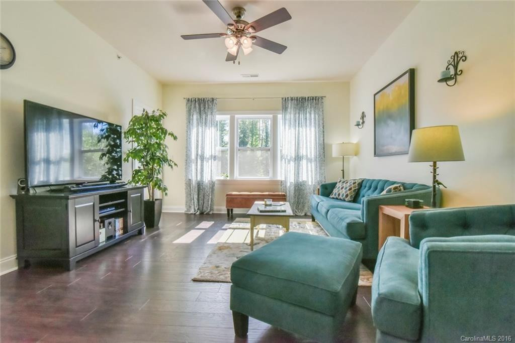 20 Fox Den Drive #203 - Photo 3