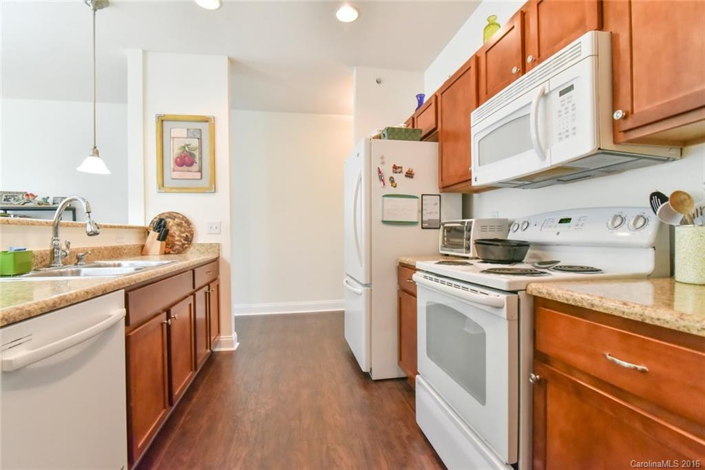 20 Fox Den Drive #203 - Photo 8