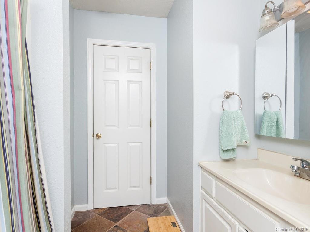 42 Lamb Avenue - Photo 14