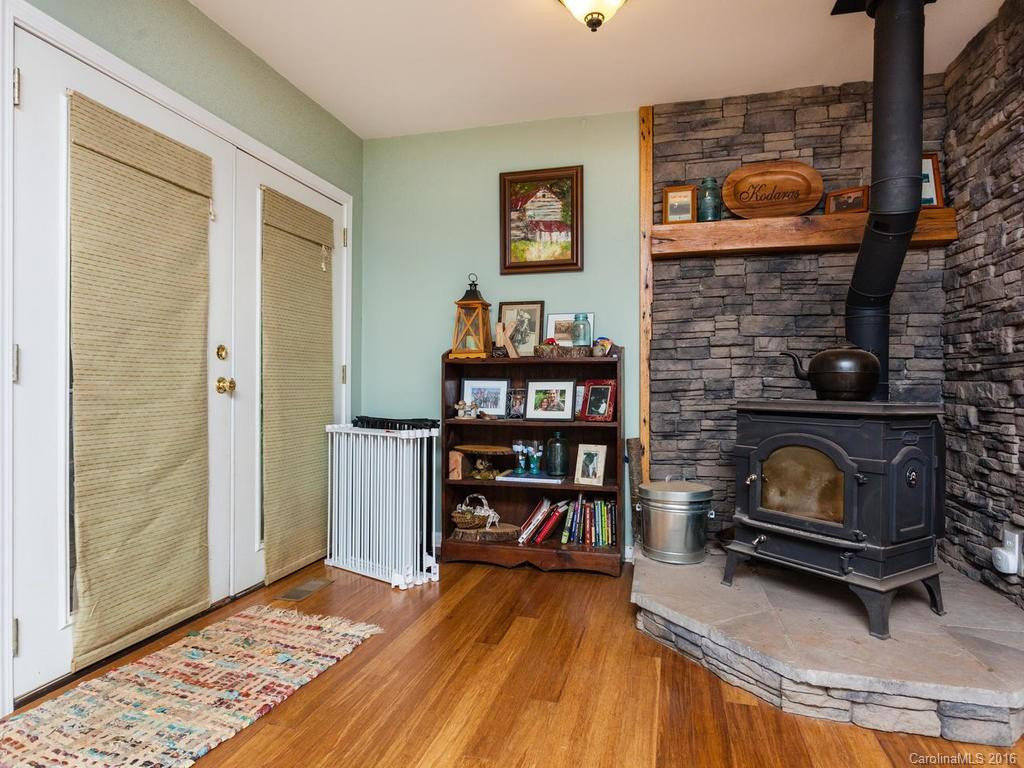 42 Lamb Avenue - Photo 9
