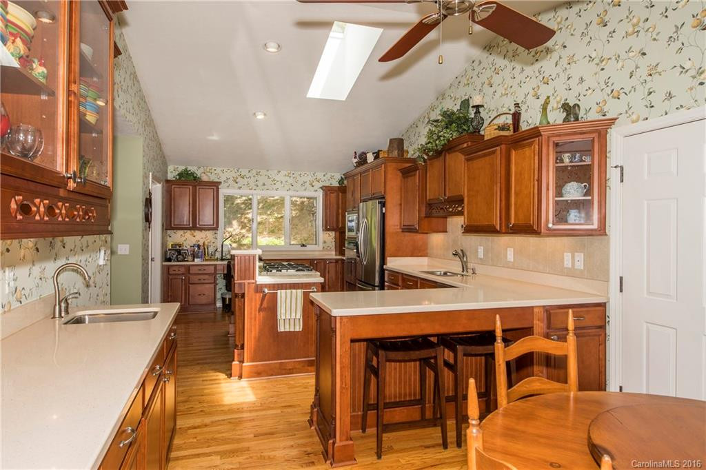 466 Laurel Ridge Drive - Photo 14