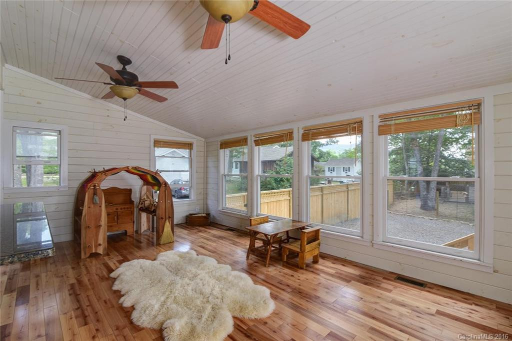 204 Midland Avenue - Photo 11