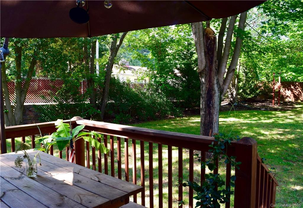 383 Balsam Drive - Photo 4