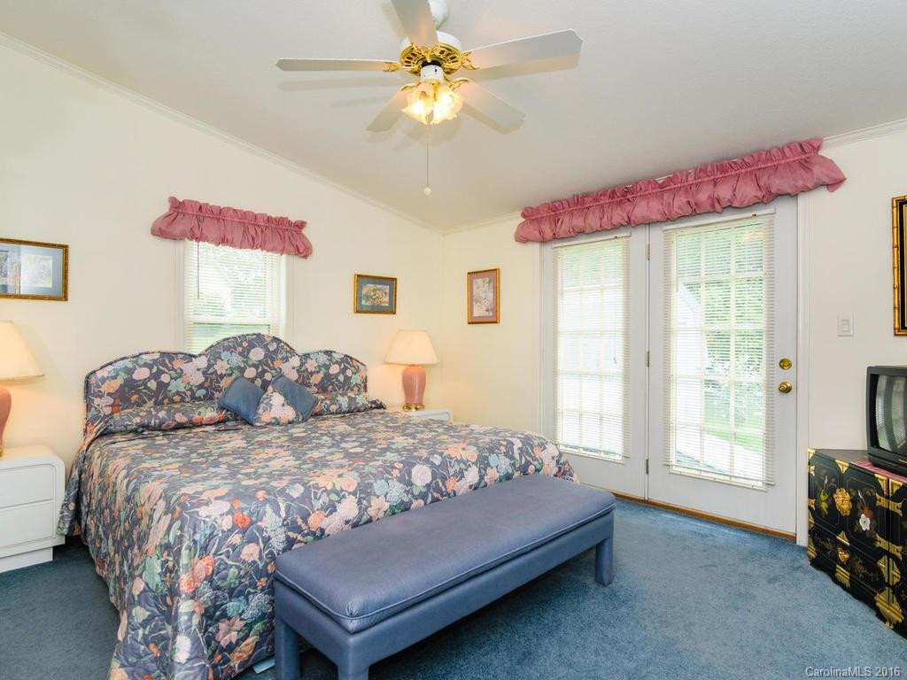 13 Bittersweet Drive - Photo 14