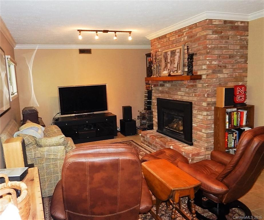91 Spring Cove Drive - Photo 15