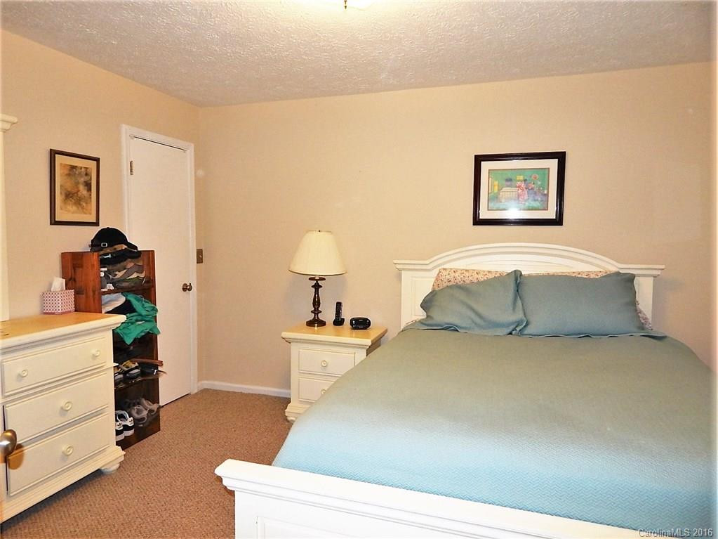 91 Spring Cove Drive - Photo 17