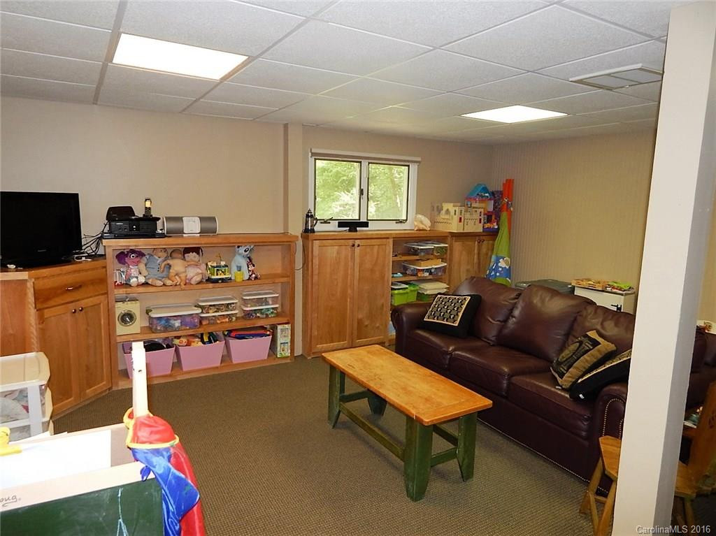 91 Spring Cove Drive - Photo 18