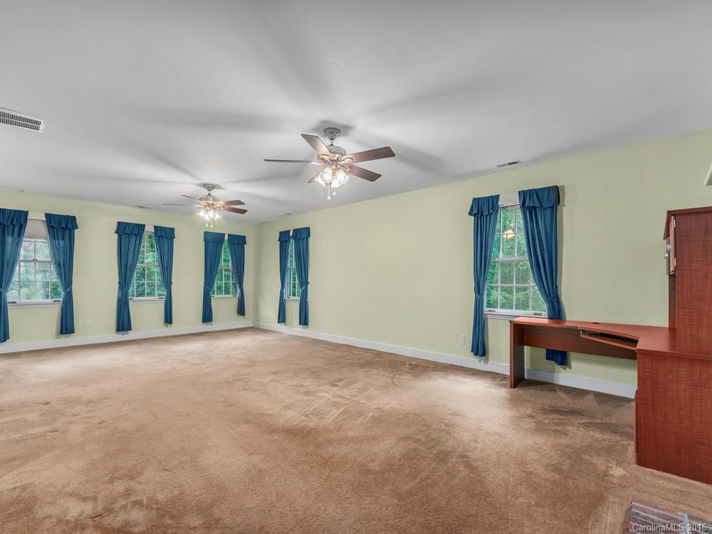 24 Glen Crest Drive #9 - Photo 17