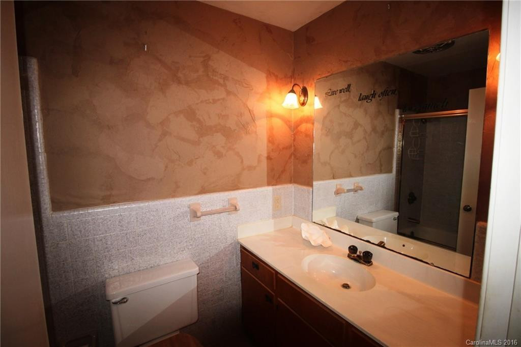 649 Reservoir Road - Photo 15